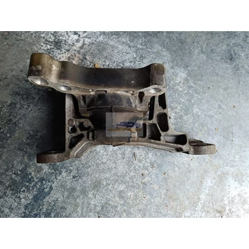 FORD FOCUS III Motor Tartó Bak Jobb