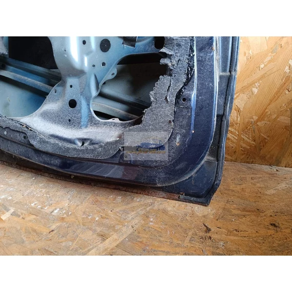FORD FOCUS I Bal hátsó Ajtó (Üres lemez)