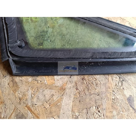 FORD FOCUS III Jobb C Oszlop Oldalablak Üveg