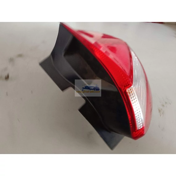 FORD FOCUS III Jobb Külső Hátsó Lámpa