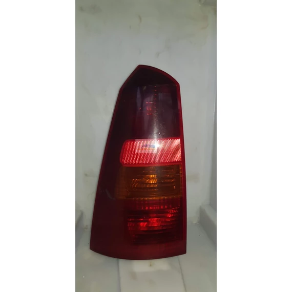 Ford Focus mk1 bal hátsó kombi lámpa
