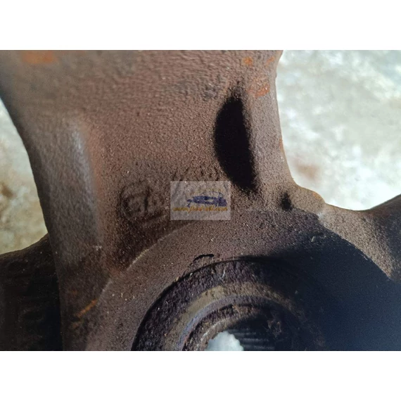 FORD FIESTA V Jobb első Csonkállvány