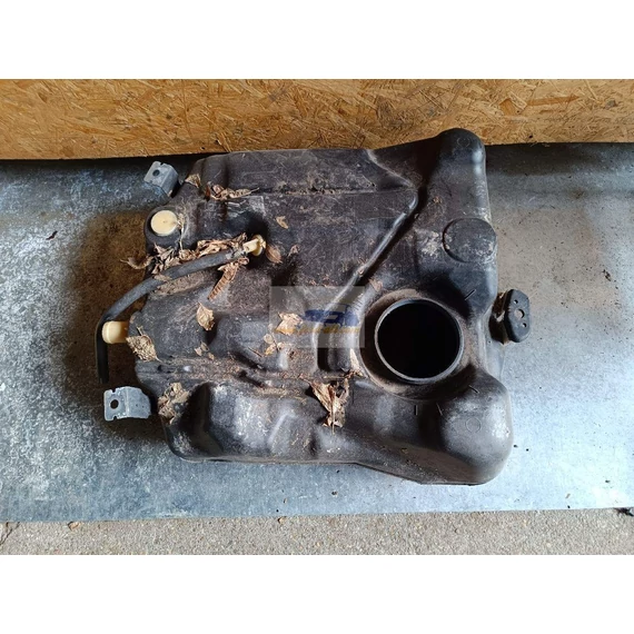 FORD FOCUS III Tank