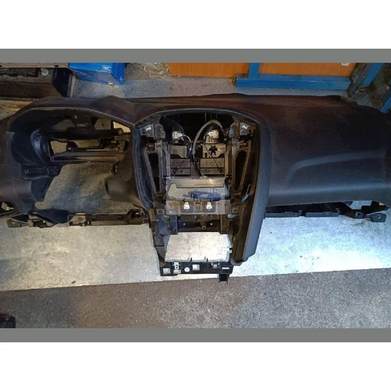 FORD FOCUS III Légzsák Szett, műszerfal párna