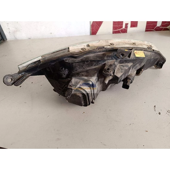 FORD FOCUS I Bal Fényszóró