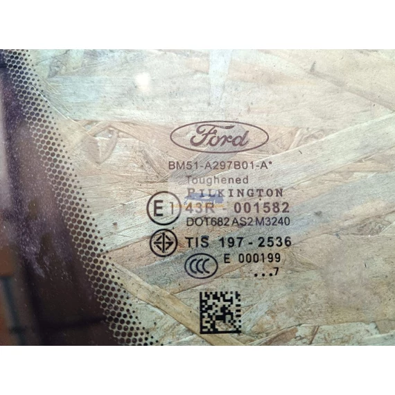 FORD FOCUS III Bal C Oszlop Oldalablak Üveg