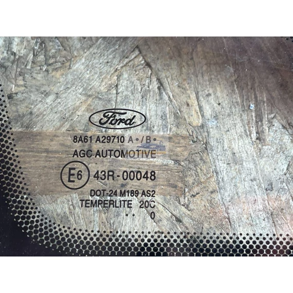 FORD FIESTA VI Jobb A Oszlop Oldalablak Üveg