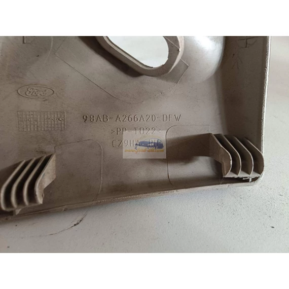 FORD FOCUS I Jobb első Kilincs Burkolat