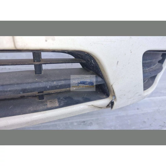 FORD FOCUS I Első Lökhárító (Részeivel)