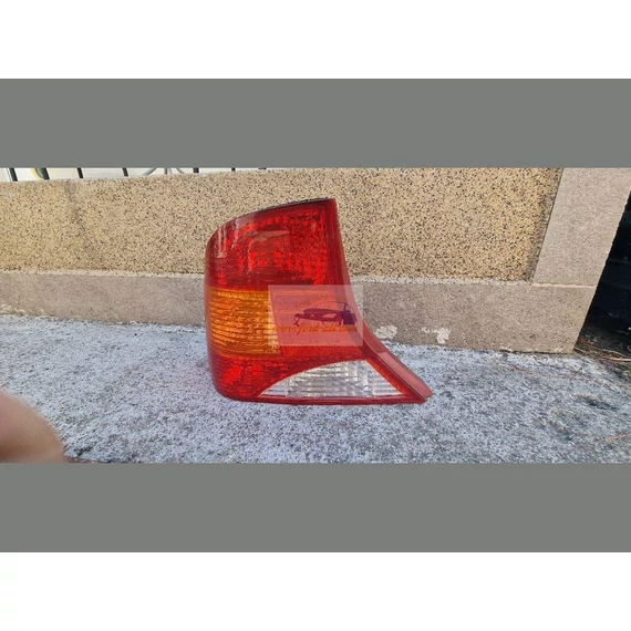 FORD FOCUS I Bal Hátsó Lámpa