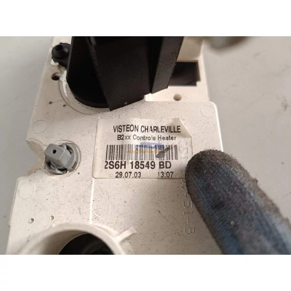 FORD FIESTA V Fűtéskapcsoló (Nem klímás)