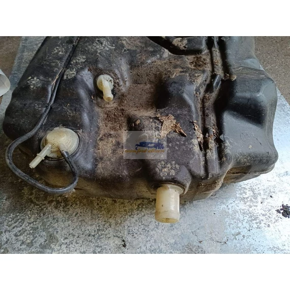FORD FOCUS III Tank