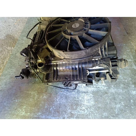 FORD FOCUS III Hűtő Ventilátor(ok), Radiátor(ok) Szett