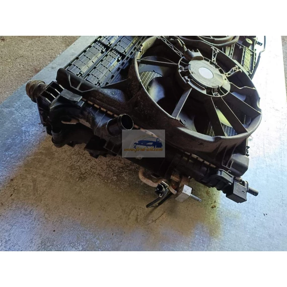 FORD FOCUS III Hűtő Ventilátor(ok), Radiátor(ok) Szett