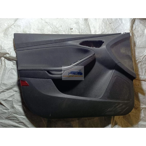 FORD FOCUS III Bal első Ajtó Kárpit