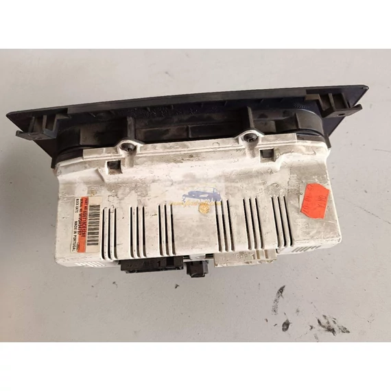 FORD FIESTA V Fűtéskapcsoló (digit klímás)