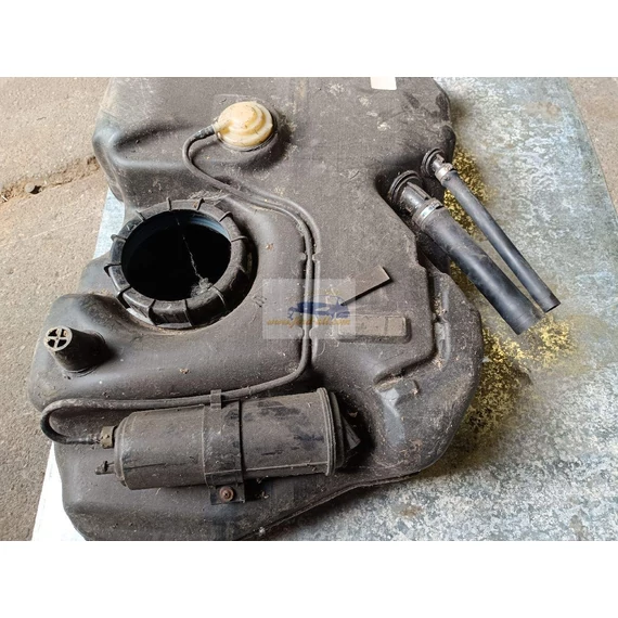 FORD FOCUS I Tank