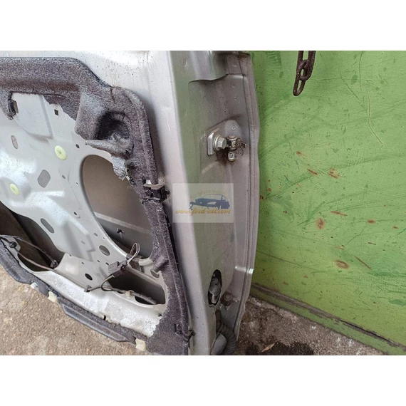 FORD FOCUS I Bal hátsó Ajtó (Üres lemez)