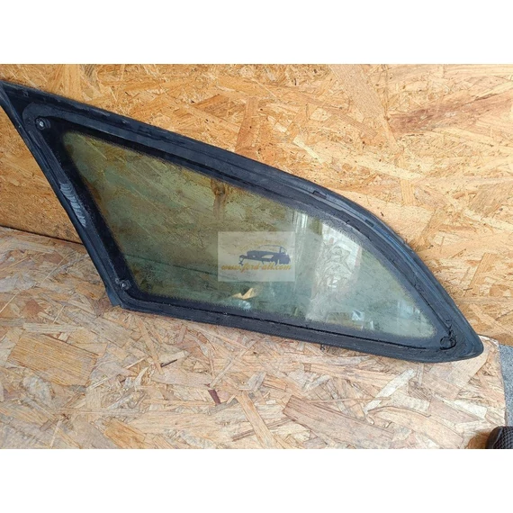FORD FOCUS III Jobb C Oszlop Oldalablak Üveg