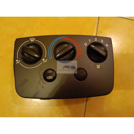 FORD FIESTA IV Fűtéskapcsoló (Nem klímás)